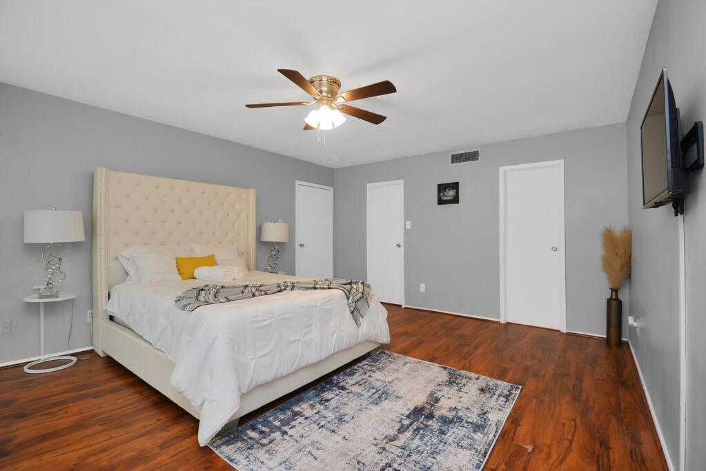 Double Master Suites Condo Near Med Ctr, Nrg Arena 2 Houston Kültér fotó
