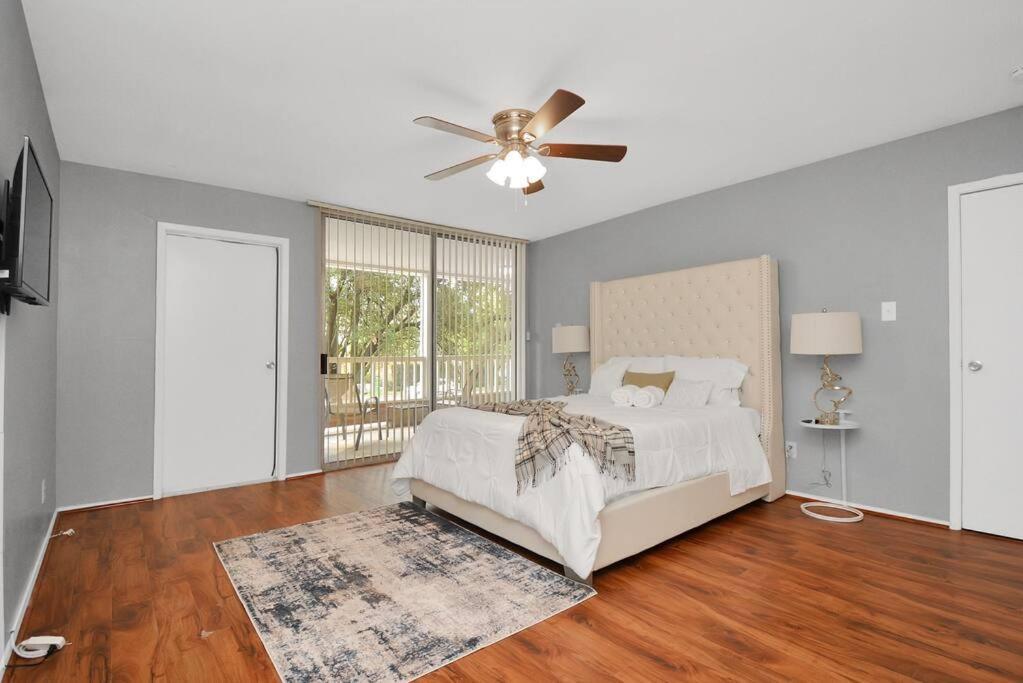 Double Master Suites Condo Near Med Ctr, Nrg Arena 2 Houston Kültér fotó